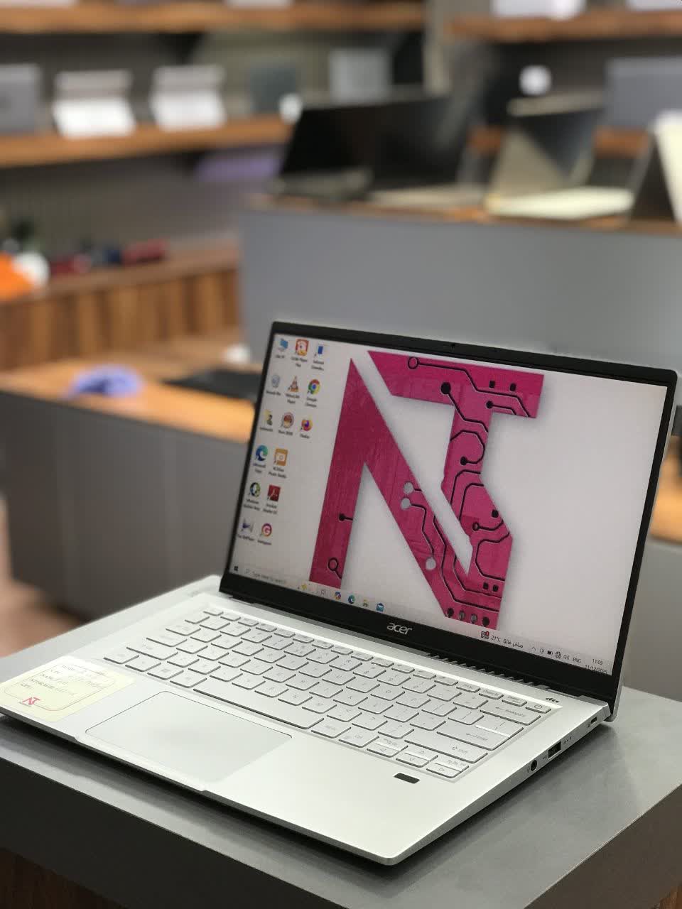لپتاپ 14 اینچی Dell Latitude core i5-1145G7 16GB 256GB SSD-کارکرده